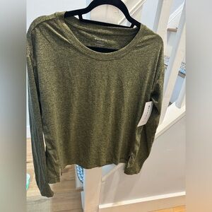 NWT Athleta Uptempo Long-Sleeve Top in Aspen Olive Heather, size Medium